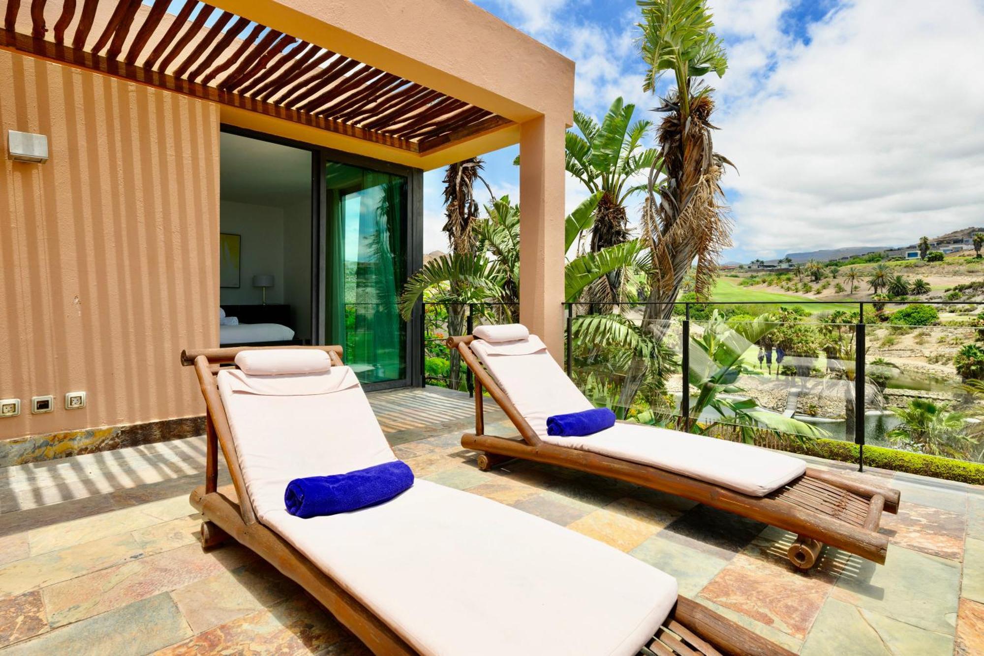Villa With Private Pool In Luxury Golf Resort Салобре Экстерьер фото